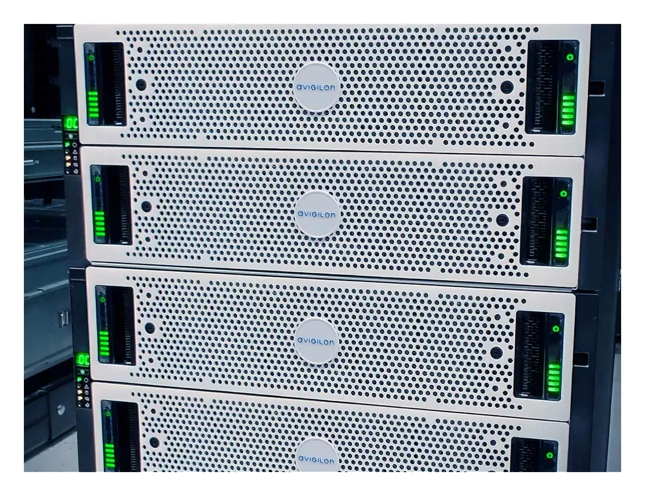 Avigilon AVA-HED1-488TB 488TB Video Arşiv Sunucusu — görsel 2